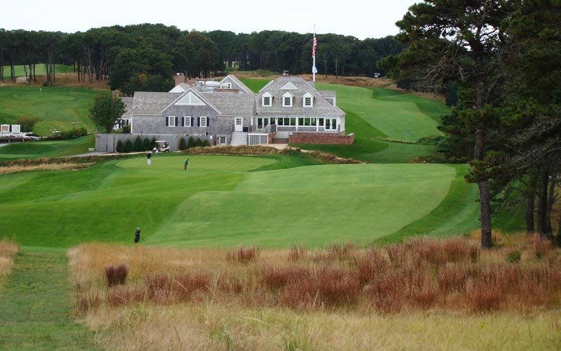 As seen from the tee, the ninth provides a fitting conclusion to the front. The clubhouse was renovated in 2008 and exudes a Cape Cod charm.