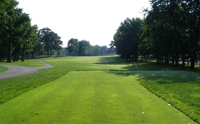 Eleven before the renovation. Notice the absence of bunkers.