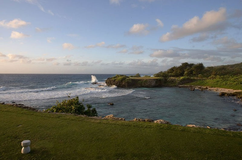 How many architects dream about getting a site like this one that Robin Nelson got in Guam?