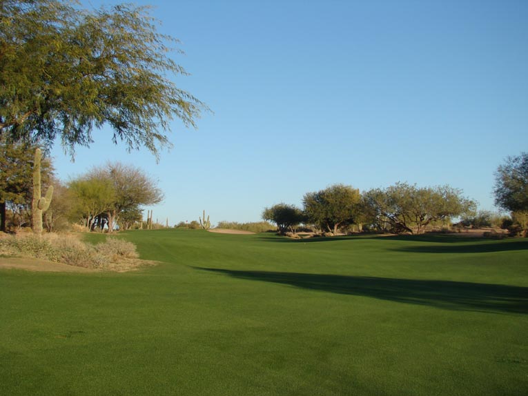 ... and avoid the desert floor to the left to enjoy the best angle into the uphill green.