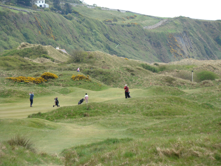 A hole with few peers – the bunkerless fifteenth at Harlech. The tee ball is played to an angled fairway and again in true links fashion…