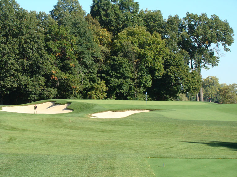 Foster is a big fan of the seventh because it epitomizes the grand scale that Alison favored. The mammoth left bunker is the largest on the course and dwarfs the golfer. 