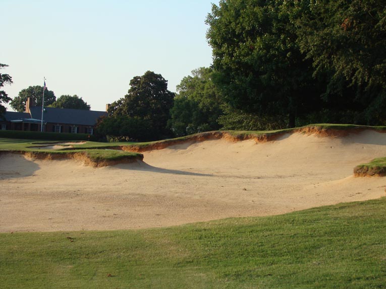 Some of Coore & Crenshaw's most interesting - and varied - bunkers are found at Old Town. Note the attractive hard edges.