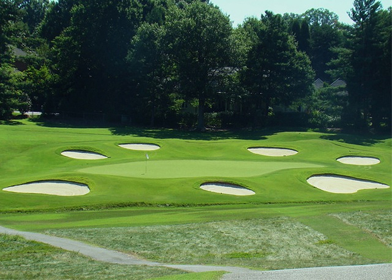 Yikes - here is a 2010 photograph of the second hole which bears little resemblance to a Maxwell hole.