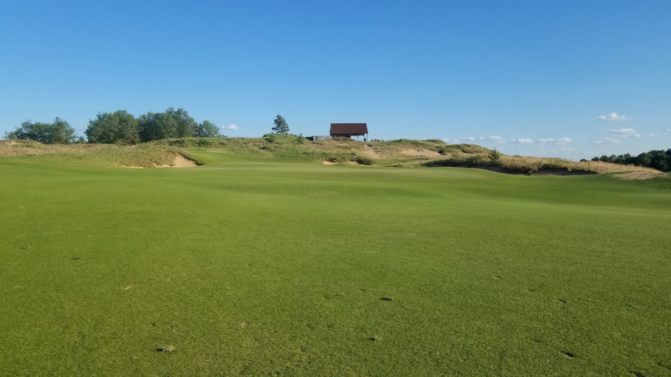 Sand Valley 18th tee